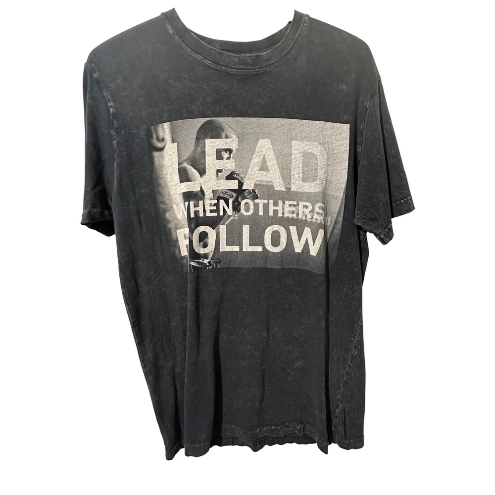 Affliction Live Fast Lead When Others Follow Acid Wash Shirt Mens Medium Black